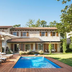 Meneghetti Wine And Winery - Relais & Chateaux ***** Bale
